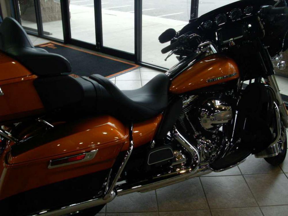 2014 Harley-Davidson FLHTK Ultra Limited Touring 