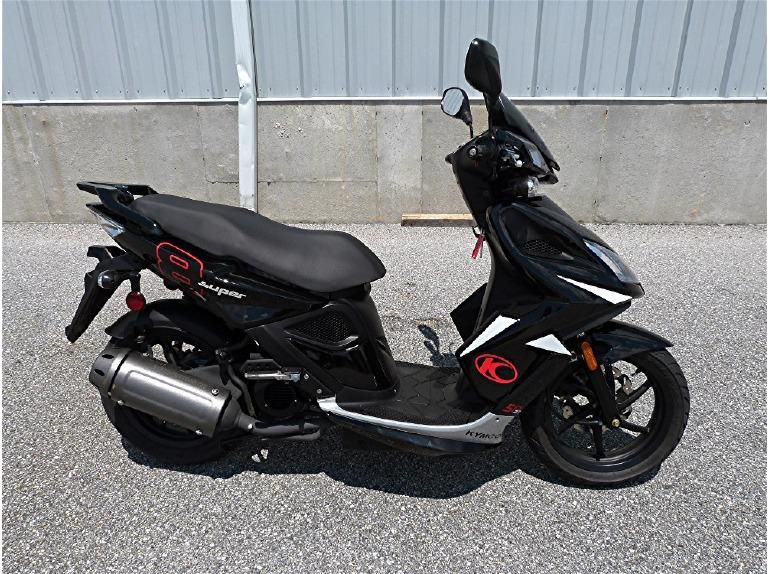 2011 Kymco Super 8 Scooter 