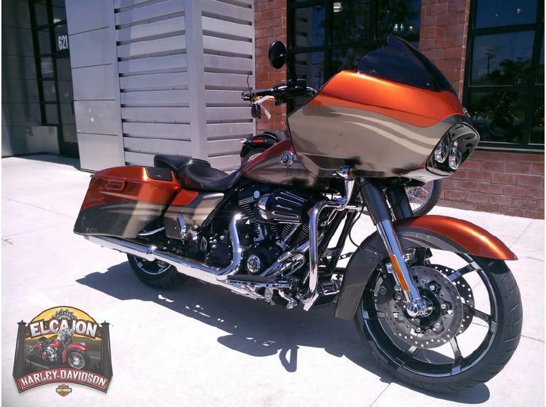 2013 Harley-Davidson FLTRXSE2 - CVO Road Glide Custom Touring 