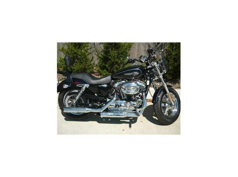 2011 Harley-Davidson XL1200C 