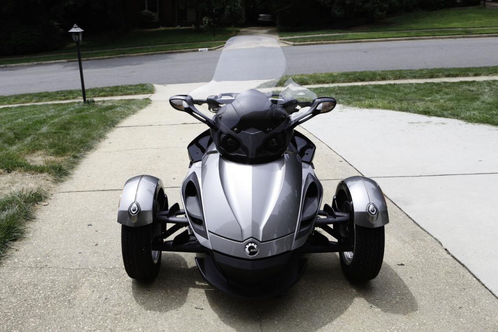 2011 Can-Am Spyder RS SE5 Sportbike 