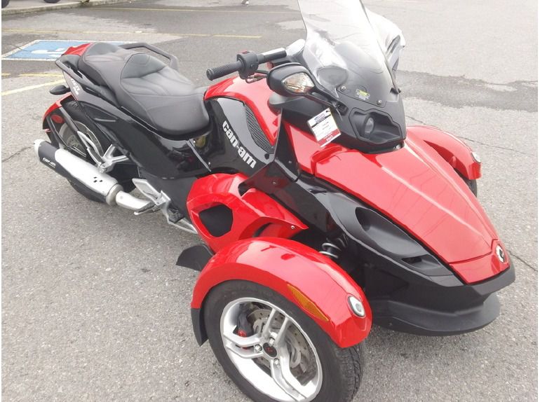 2010 Can-Am Spyder Roadster RS 