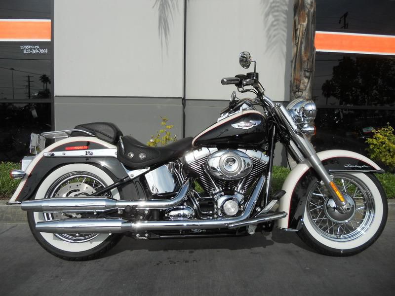 2011 Harley-Davidson FLSTN - Softail Deluxe Sportbike 