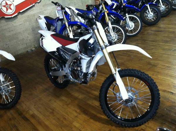 2014 yamaha yz250f in stock now!!! and we&#039;re dealing call now!!