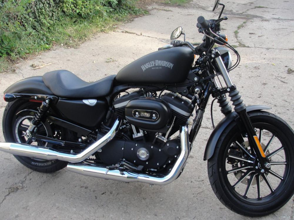 2013 Harley-Davidson Sportster 883 CUSTOM Standard 