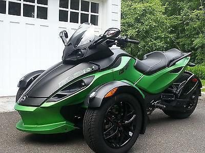 2012 can am rs-s se5 spyder green and black