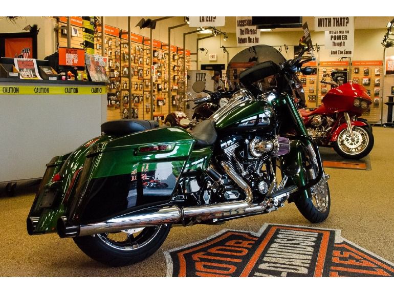 2014 Harley-Davidson FLHRSE3 CVO Road King 