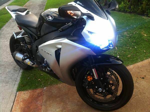 2008 Honda CBR 1000RR, very low miles, HID lights, New tires, Alloy parts, just