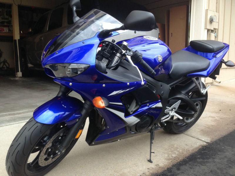 2007 Yamaha R6 Very Clean LOW MILES