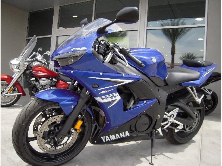 2009 Yamaha YZF-R6S Sportbike 