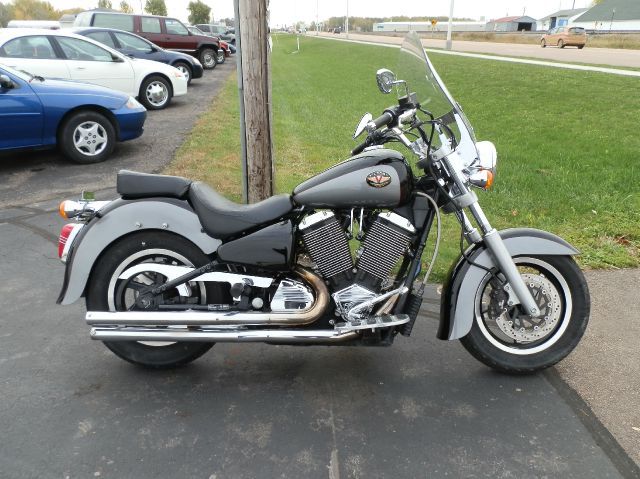 Used 2000 victory v92 for sale.
