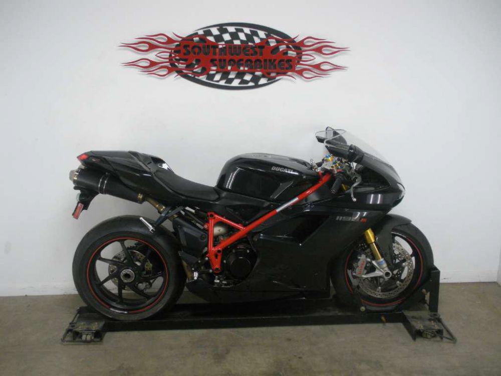 2010 Ducati Superbike 1198 S Sportbike 