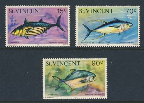 ST. VINCENT #472-4 MNH FISH SET of 3, CV$16.50 -- CD6