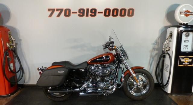 2011 Harley-Davidson XL1200C - Sportster 1200 Custom 