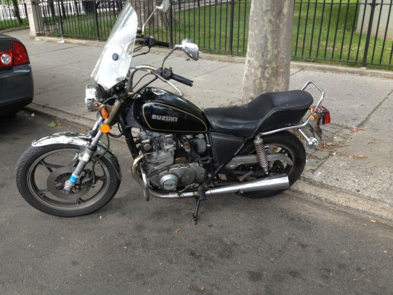 Motorcycle suzuki gs 450 l  1981 for sale