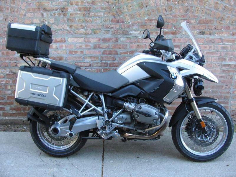 2008 BMW R1200GS, nearly perfect, bags & top case w/inner bags, BMW GPS, PIAA's.