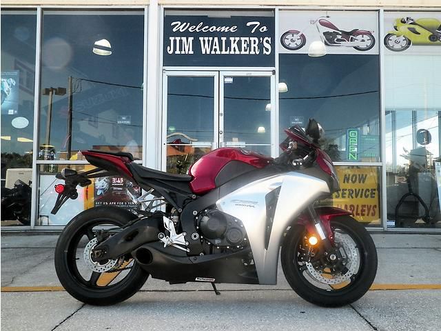 2008 cbr1000rr!!! perfect condition!!! taylor made exhaust!!!