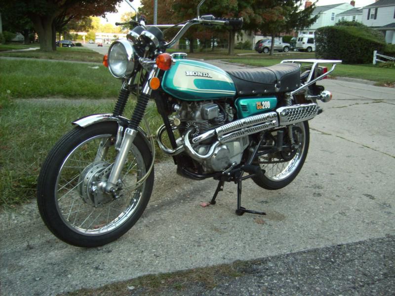 Honda CL 200 Twin 1974 in good condition,very rare only made one year..