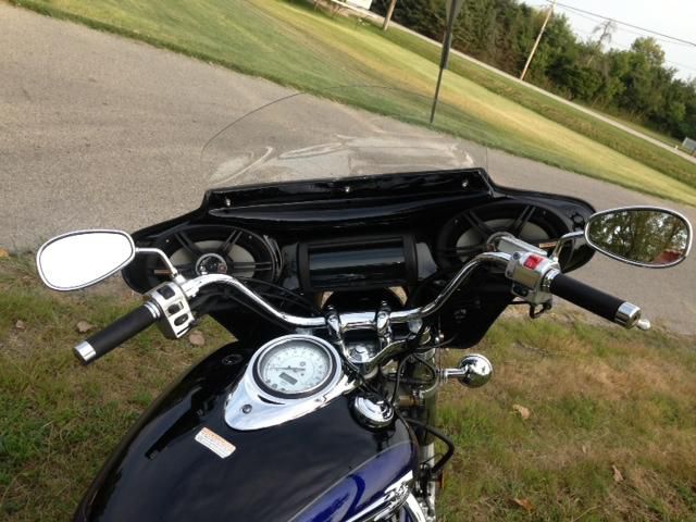 2005 YAMAHA V STAR CLASSIC FULLY DRESSED LOW MILES ONE OWNER (NO RESERVE)