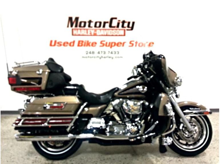 2004 Harley-Davidson FLHTCUI Ultra Classic Electra Glide 