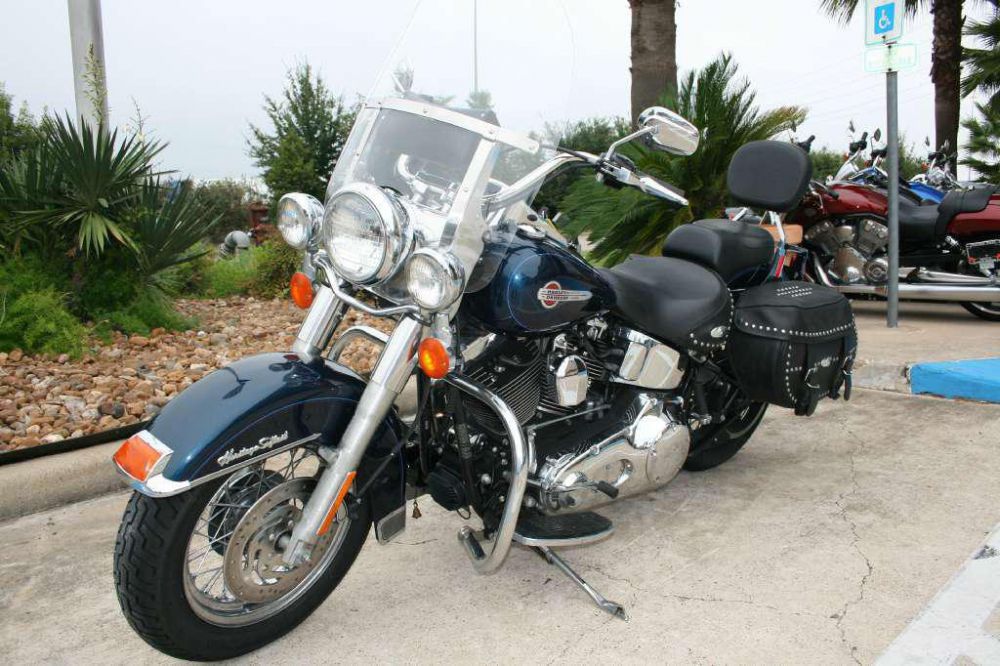 2004 Harley-Davidson FLSTC/FLSTCI Heritage Softail Classic Cruiser 