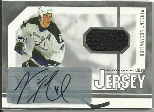 2003-04 IN THE GAME USED &#034; VINCENT LECAVALIER &#034; AUTOGRAPHED JERSEY / 10