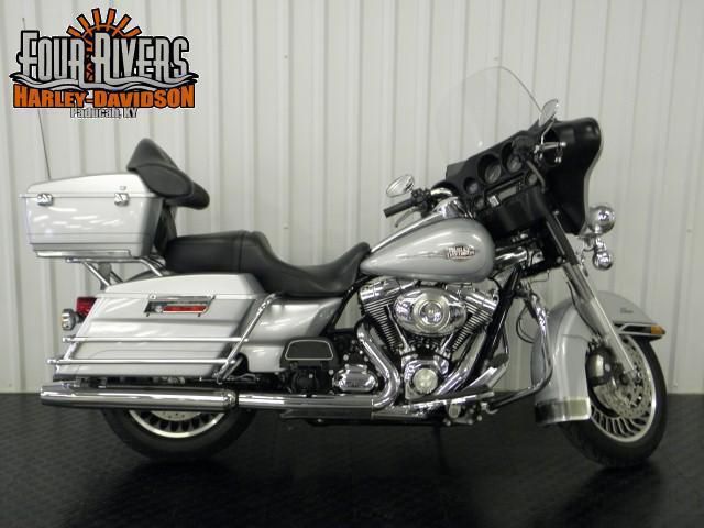 2011 Harley-Davidson FLHTC - Electra Glide Classic Touring 