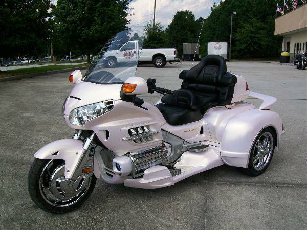 2002 Honda Gold Wing 5-speed including overdrive and electric reverse Opal Pea