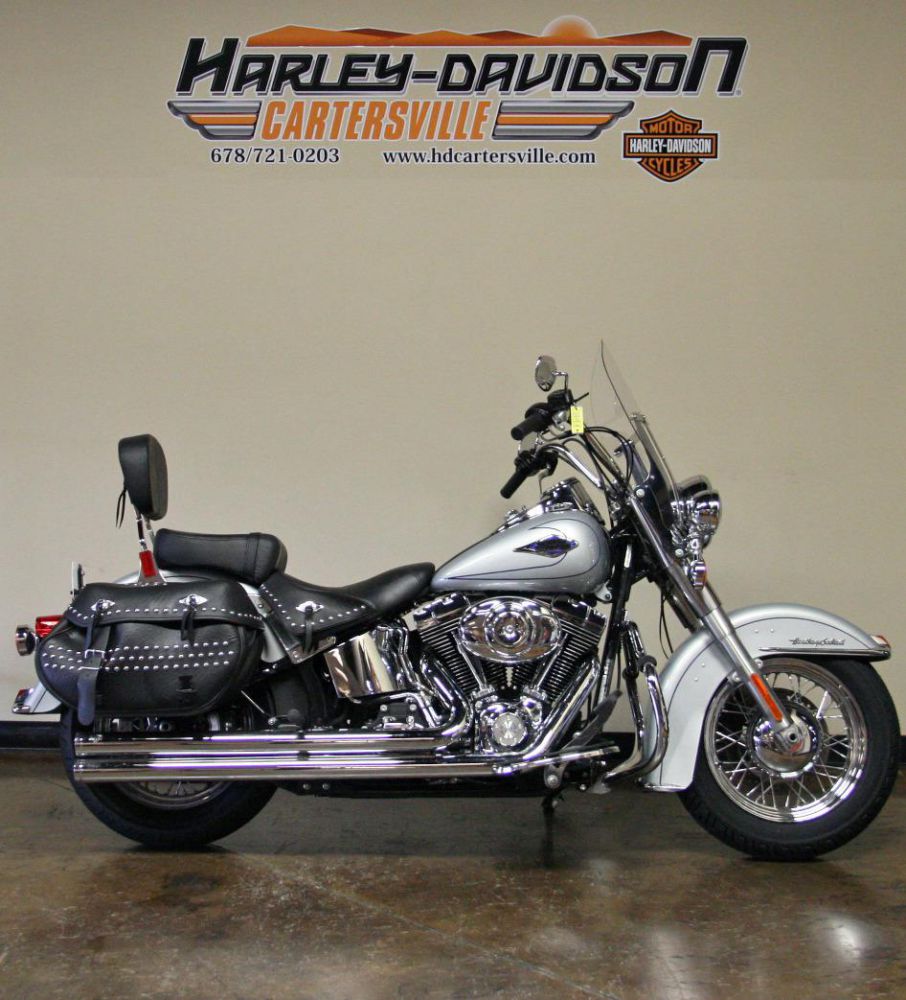 2011 Harley-Davidson FLSTC Heritage Softail Classic Sportbike 