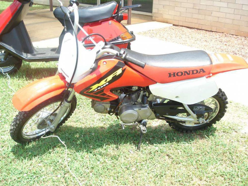 2002 Honda XR70R Dirt Bike 