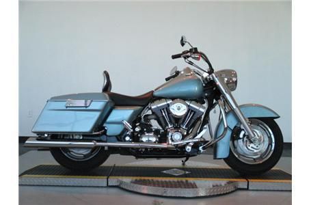 2007 Harley-Davidson FLHRS Touring 