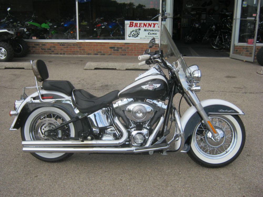 2005 Harley-Davidson FLSTNI Softail Deluxe Cruiser 