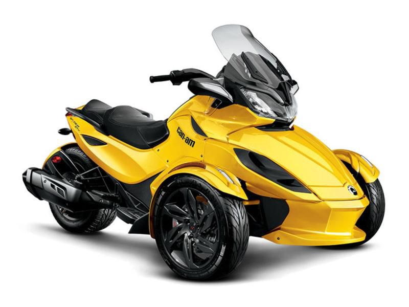 2013 Can-Am Spyder® ST-S SE5 Sportbike 