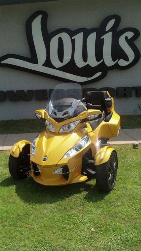 2013 Can-Am Spyder RTS SM5 Manual Can Am RT-S Red or Yellow