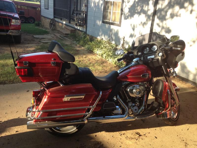2013 Harley-Davidson Electra Glide Ultra Classic Ember Red Sunglo