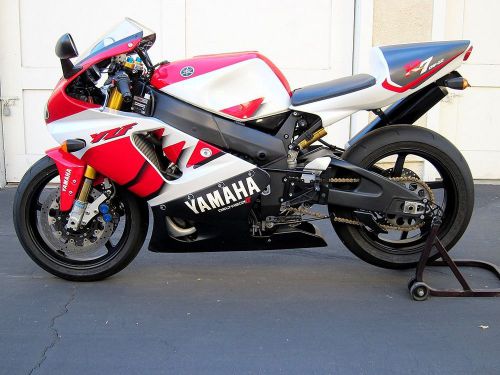 Yamaha R7 0W-02