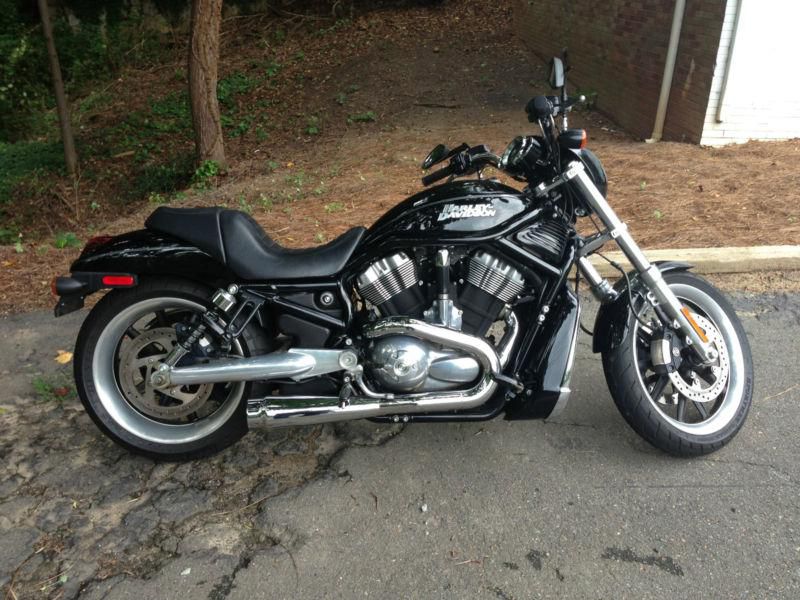 2006 Harley Davidson V Rod Night Rod, Black, Upgraded Exhaust, Great Condition