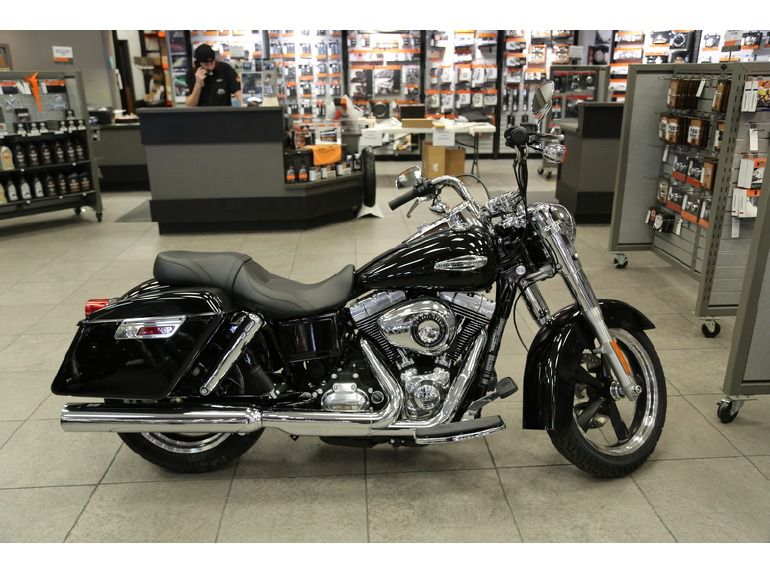 2013 Harley-Davidson FLD - Switchback 