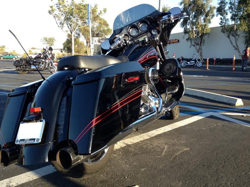 2011 Harley-Davidson Street Glide CVO Cruiser 