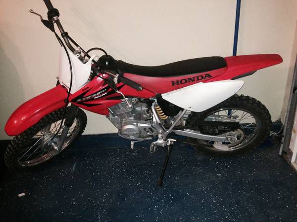 2006 Honda CRF100F Dirt Bike / Motorcycle, Great gift for X-Mas!