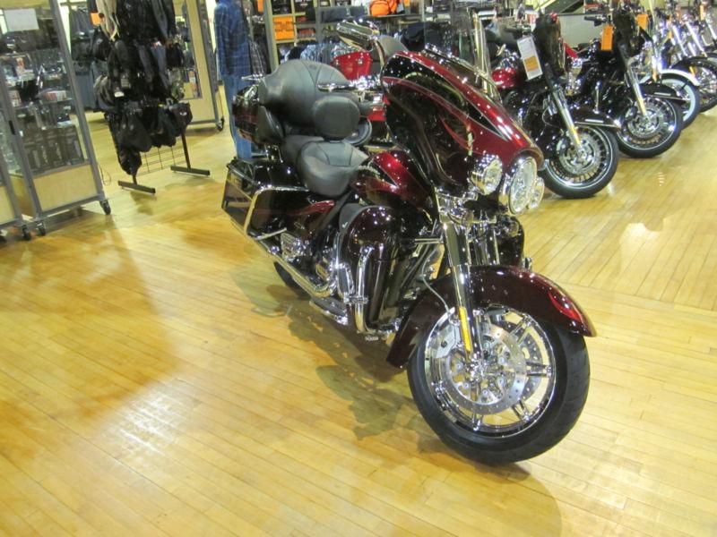 2013 Harley Davidson CVO SCREAMING EAGLE ULTRA LOADED LOW LOW MILES NO RESERVE