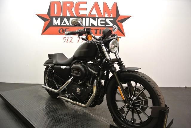 2011 Harley-Davidson Iron 883 XL883N Cruiser 