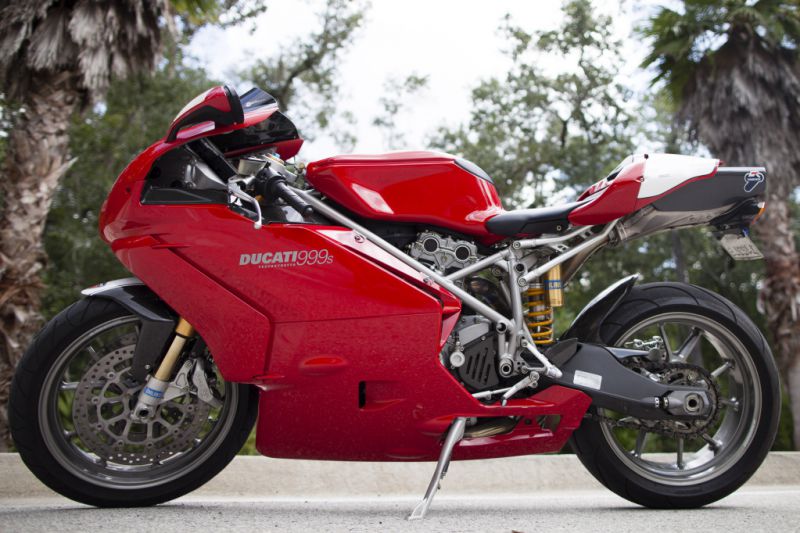 2003 Ducati Superbike 