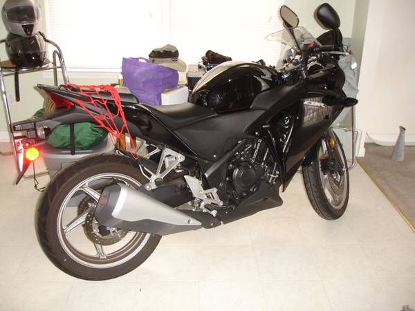 2012 Honda CBR 250r 4400 miles Black