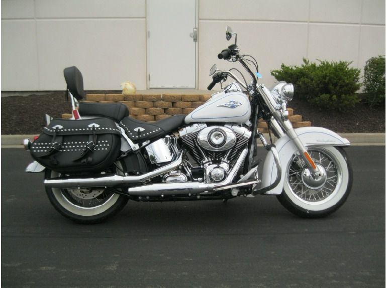 2012 Harley-Davidson Heritage Softail Classic FLSTC 