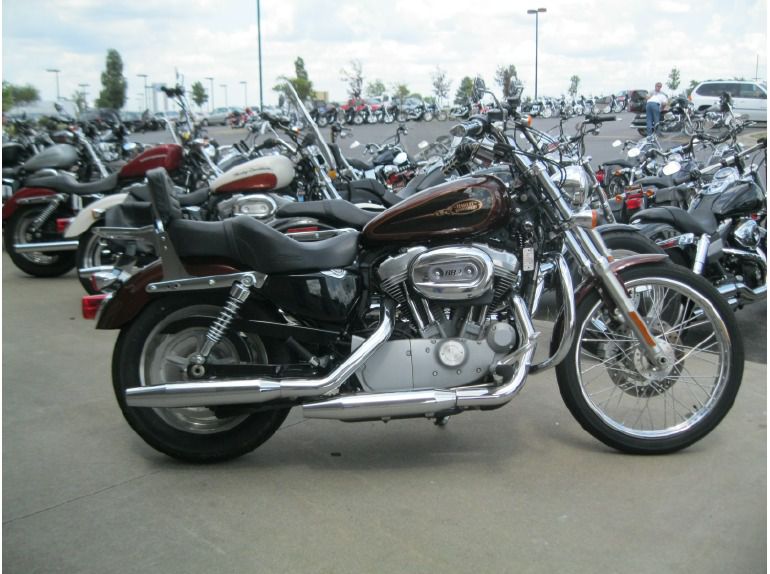 2009 Harley-Davidson 883 Custom XL883C 