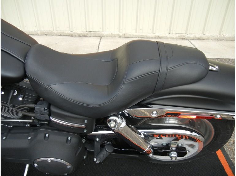 2013 Harley-Davidson XL1200C - Sportster 1200 Custom 