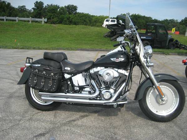 2004 Harley Davidson Fat Boy Fuel Injected Black 7400 miles