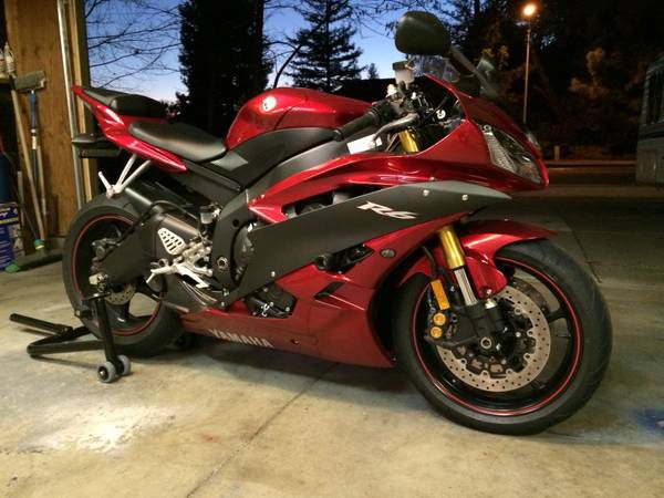 2007 yamaha R6 Candy Red 7500obo