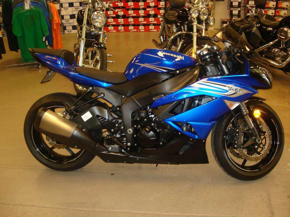 2011 kawasaki ninja zx-6r  sportbike 
